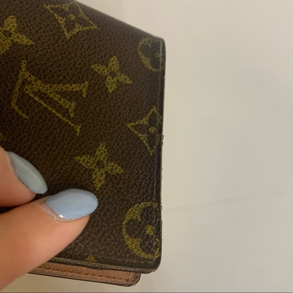 S O L D Louis Vuitton Bifold Monogram Wallet - Picture 7 of 17